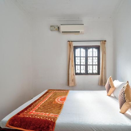 Om Sai Guest House กาลังกูติ ภายนอก รูปภาพ