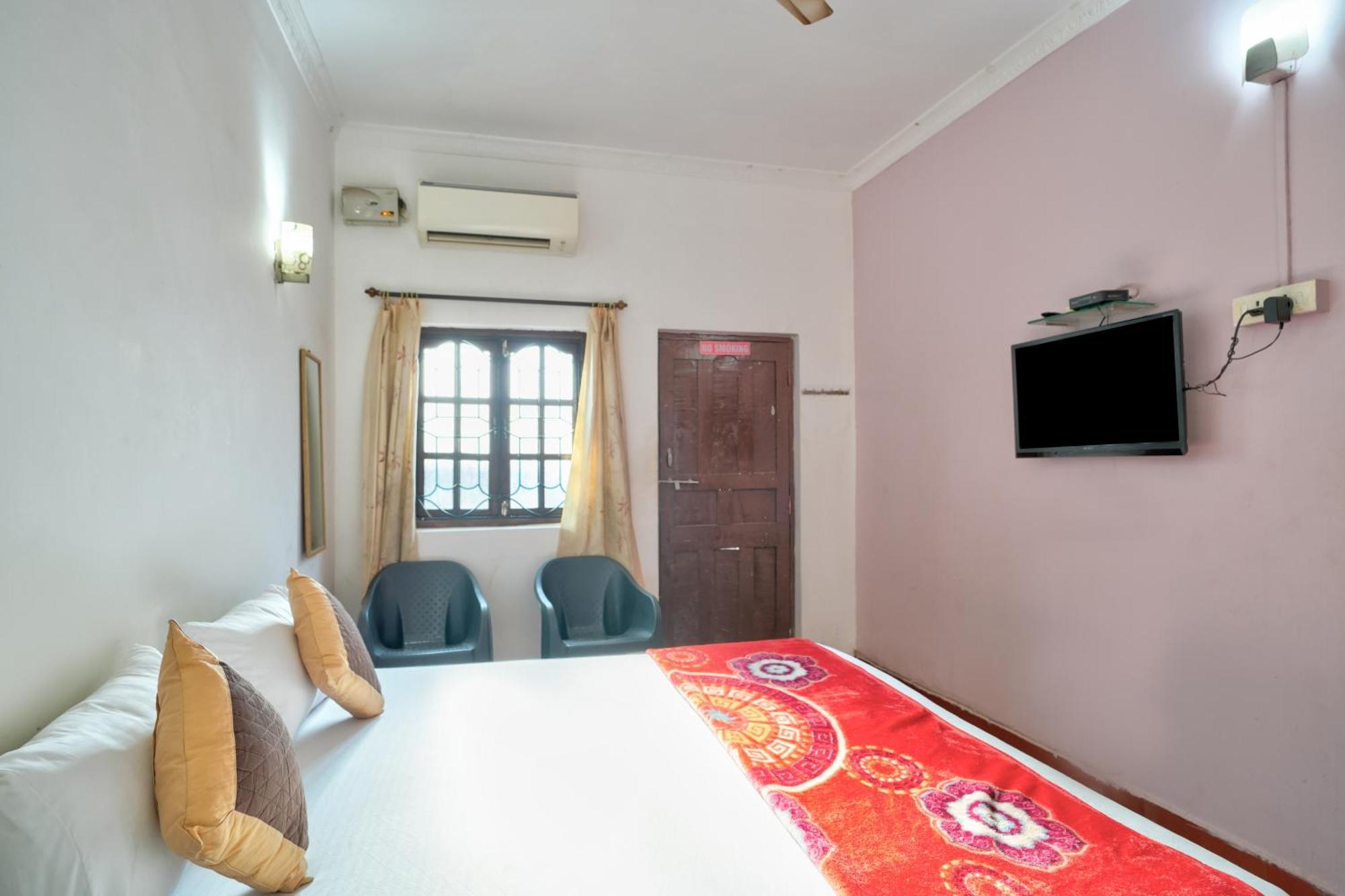 Om Sai Guest House กาลังกูติ ภายนอก รูปภาพ