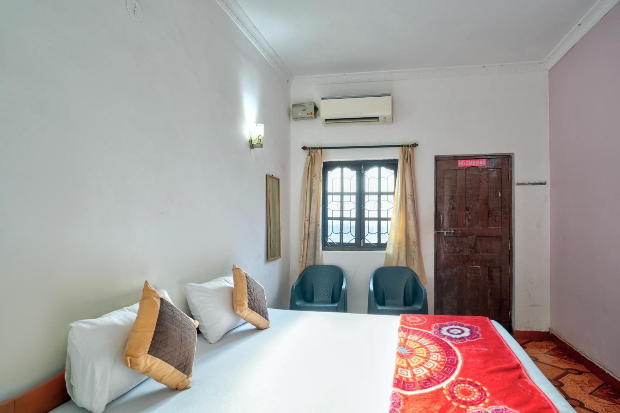 Om Sai Guest House กาลังกูติ ภายนอก รูปภาพ